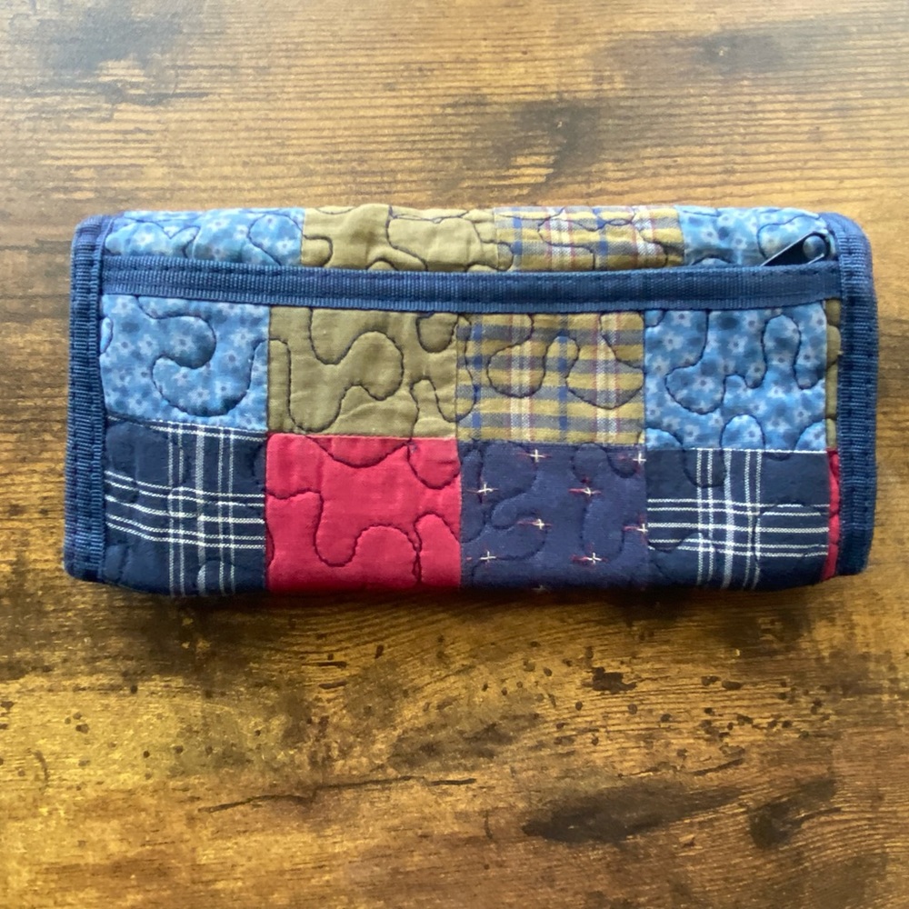 DSQ Quilted Wallet - Picture 2 of 8